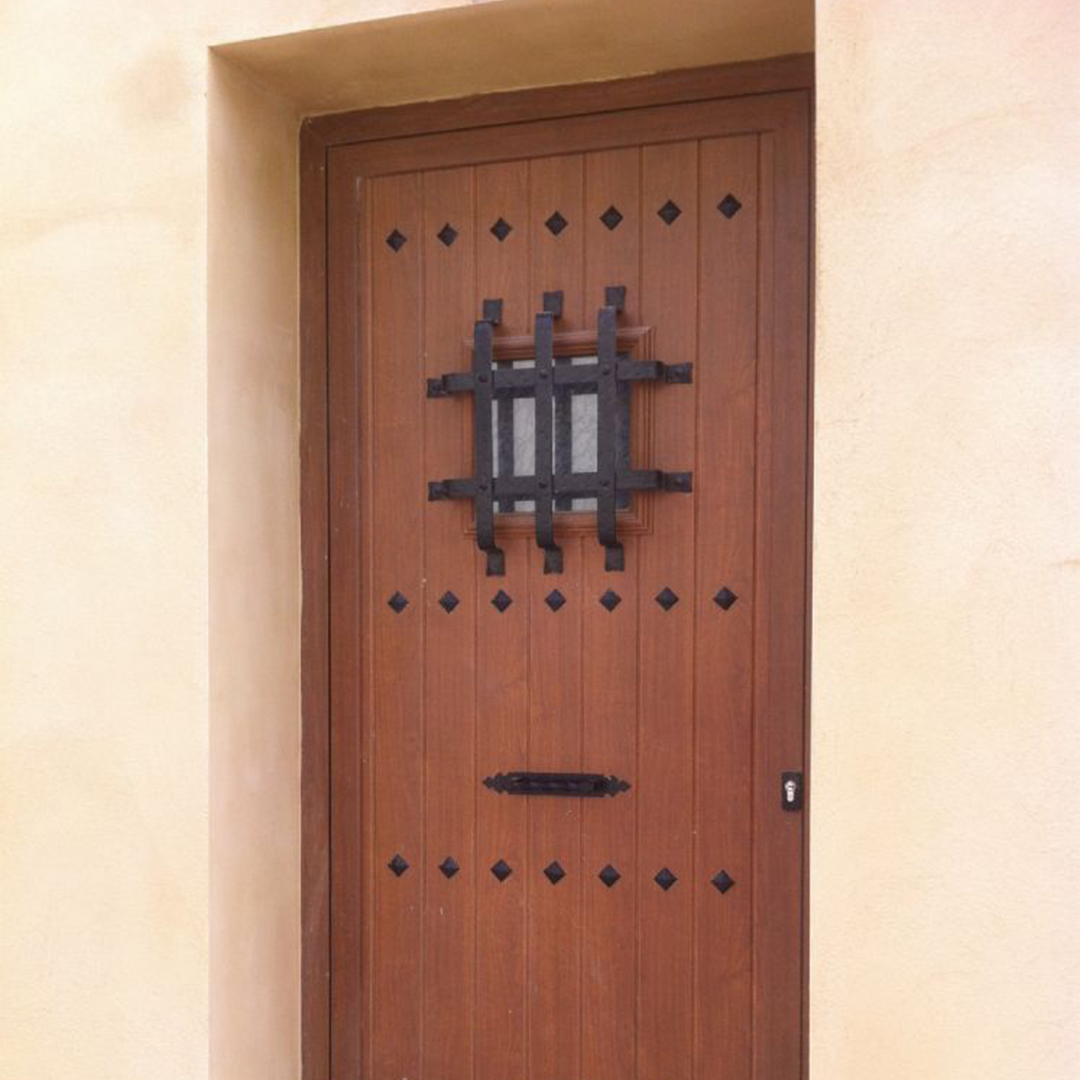 alutecnia_carpinteria-metalica_aluminio-pvc_fabricacion-distribuicion-montaje_zamora-espana_producto-alutecnia-puertas